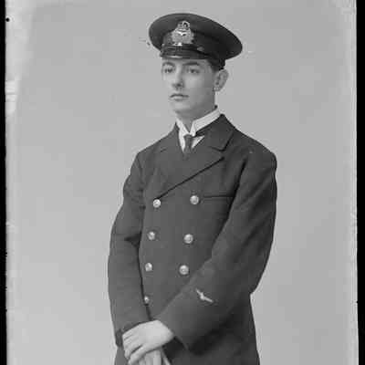 negative, glass plate - Portrait : Man in uniform