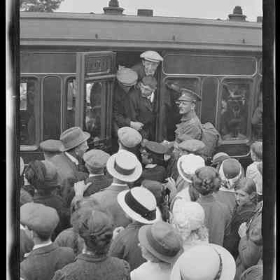 negative, sheet film - Kitchener's Army 1914 Settle leaving Station 14 of 15