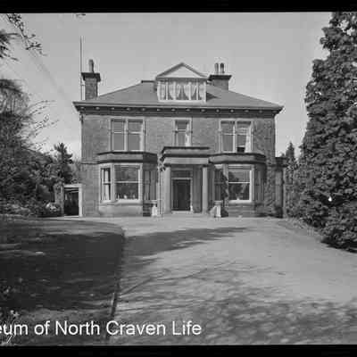 negative, sheet film - Country house