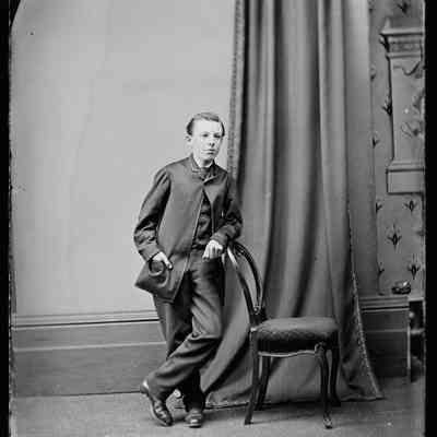 negative, glass plate - Portrait : Young Gentleman