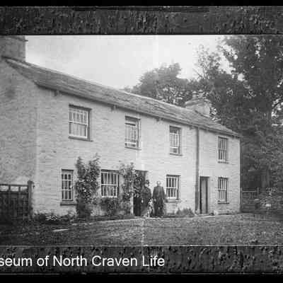 negative, glass plate - Portrait : Man and Woman outside house, with dog