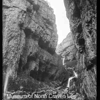 negative, glass plate - Gordale Scar