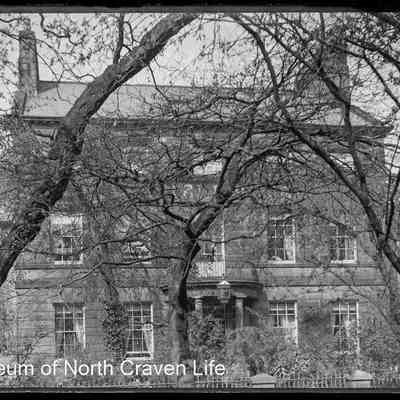 negative, glass plate - Settle Ashfield Hotel (Front)