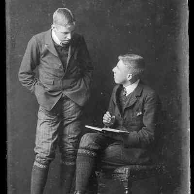negative, glass plate - Portrait : Two Young Men 1 of 2