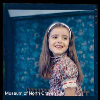 negative, sheet film - Portrait : Young girl