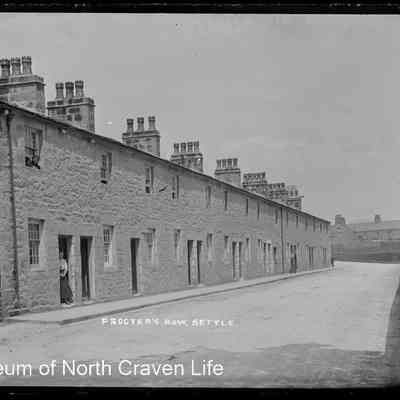 negative, glass plate - Procter's Row, Settle
