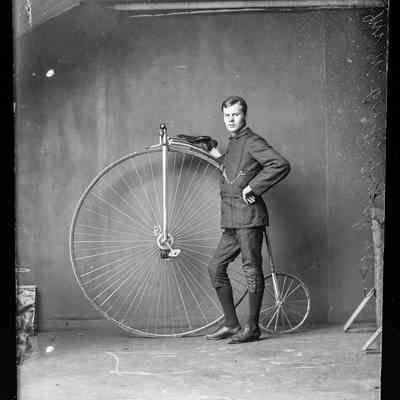 negative, glass plate - Portrait : Cyclist : Mr W. Kiklin