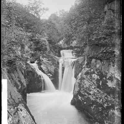 negative, glass plate - Pecca Twin Falls, Ingleton