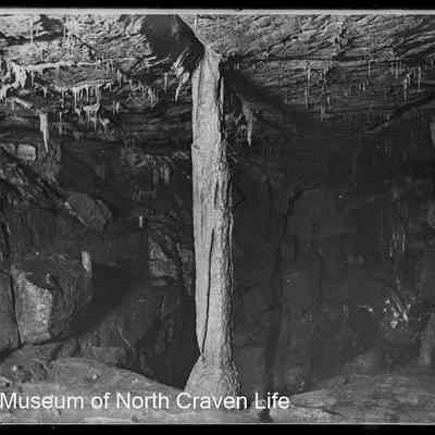 negative, glass plate - Ingleborough Cave (interior) - Pillar