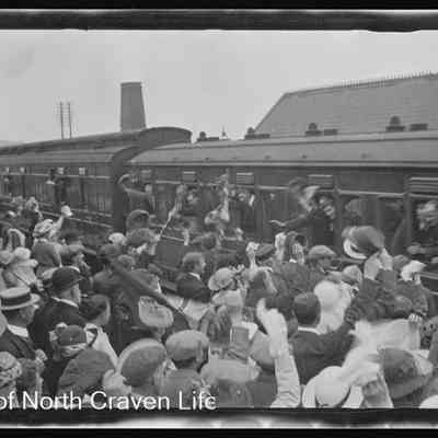 negative, sheet film - Kitchener's Army 1914 Settle leaving Station 7 of 15