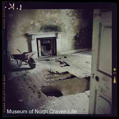 negative, sheet film - Mearbeck, Long Preston : Interior