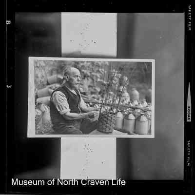 negative, sheet film - Portrait : Basket Weaver