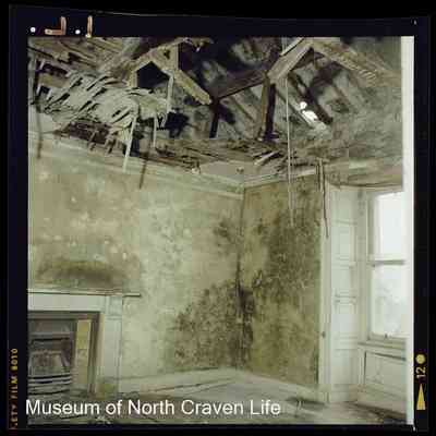 negative, sheet film - Mearbeck, Long Preston : Interior