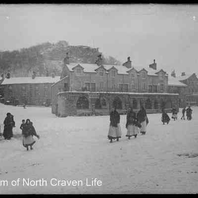 negative, glass plate - Ladies in the Snow, Settle