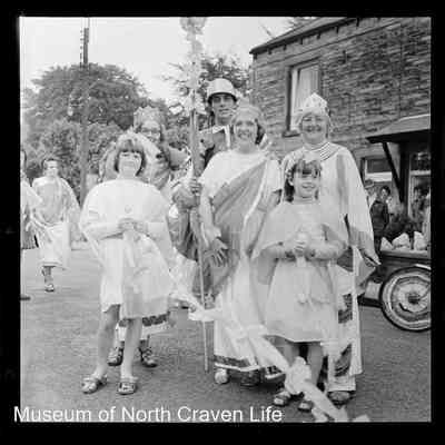 negative, sheet film - Settle Carnival Jubilee 1977 : Portrait