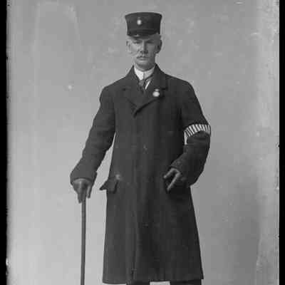 negative, glass plate - Portrait : Man in uniform