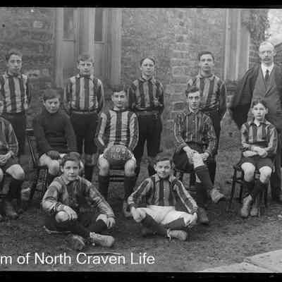 negative, glass plate - Portrait : Footballers 1913-14 Bentham Grammar School