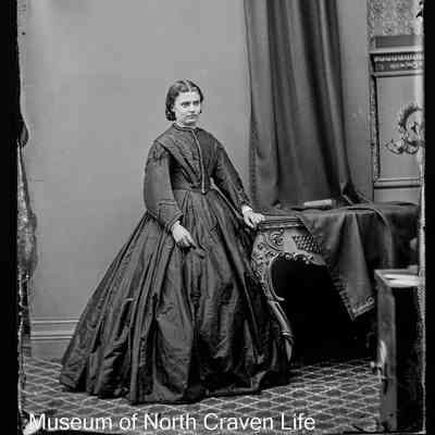 negative, glass plate - Portrait : Miss Stewart, Rose Cottage, 1865 2 of 2