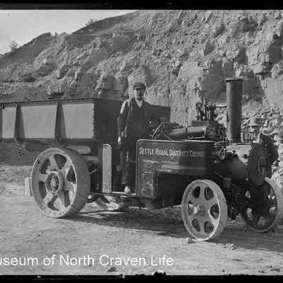 negative, glass plate - Settle RDC Tractor (U704) 1 of 2
