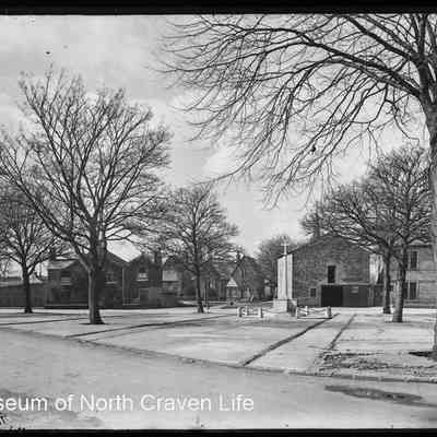 negative, glass plate - Long Preston (Paved Green)