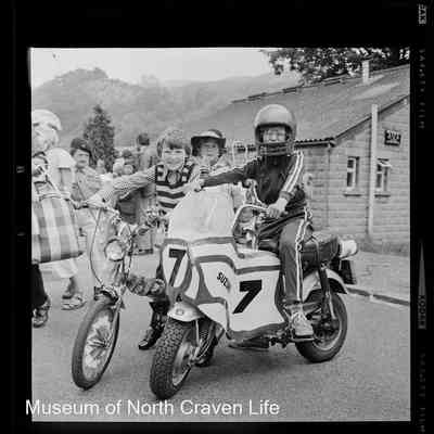 negative, sheet film - Settle Carnival Jubilee 1977 : Portrait