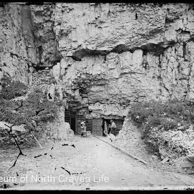 negative, glass plate - Victoria Cave (Digging) 1 of 5
