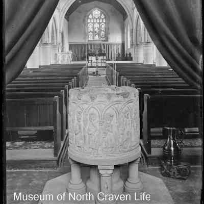 negative, glass plate - Romanesque church font