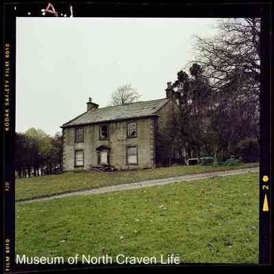 negative, sheet film - Mearbeck, Long Preston : Exterior (front)