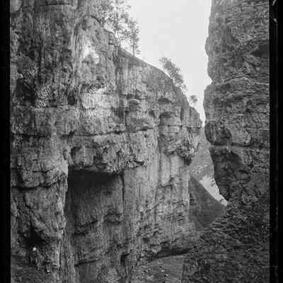 negative, glass plate - Gordale Scar, Malham