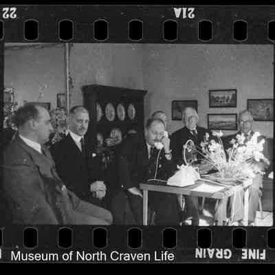 negative, roll film - Group portrait (strip of three)