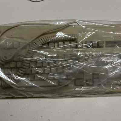 1989- Dell AT101W Mechanical Keyboard GYUM92SK | K674 (6/2024)
