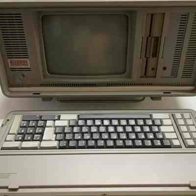 1985- Nixdorf- Compact Personal Model 8810/25