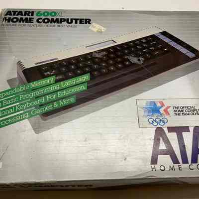 1982- Atari 600XL