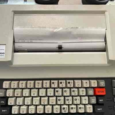 1975- TI Silent 700