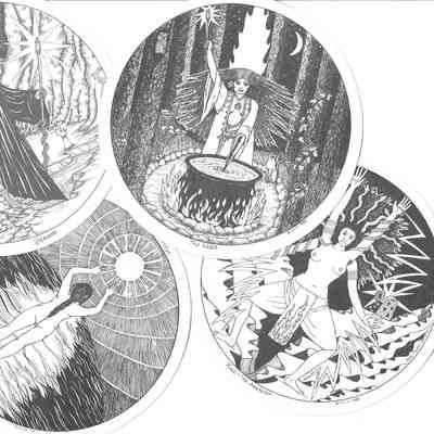 Daughters of the Moon Tarot Deck