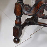          Chair 9 picture number 10
