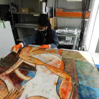          Seated female figure picture number 14

