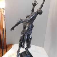         Basketball Players/Two Figures Reaching picture number 7

