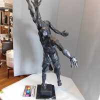          Basketball Players/Two Figures Reaching picture number 20
