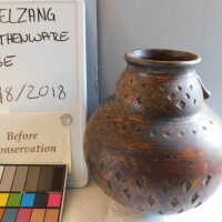          Earthenware Vase picture number 2
