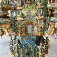          Golden Room picture number 144
