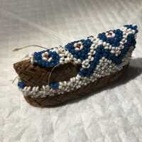          After jade r was used to secure the beads