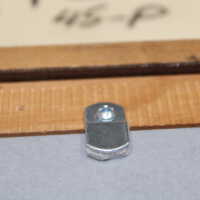          Woman setting a table with pink cloth picture number 7
