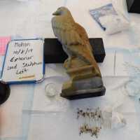          Lead Eagle (facing left) picture number 34
