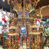          Golden Room picture number 184
