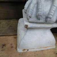          Lead Eagle (facing right) picture number 4
