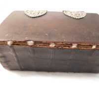          Leather Bound Book picture number 27
