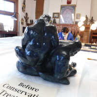          Pair of Gorillas picture number 18
