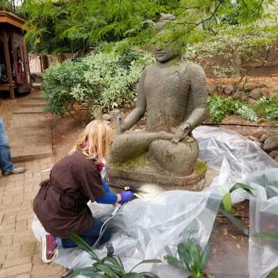 In progress: Usind dry ice dusting machine to clean the surface
