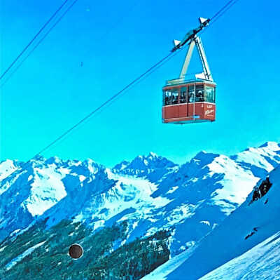 1988-04-03 Prentbriefkaart aan beste ouders uit Klosters.